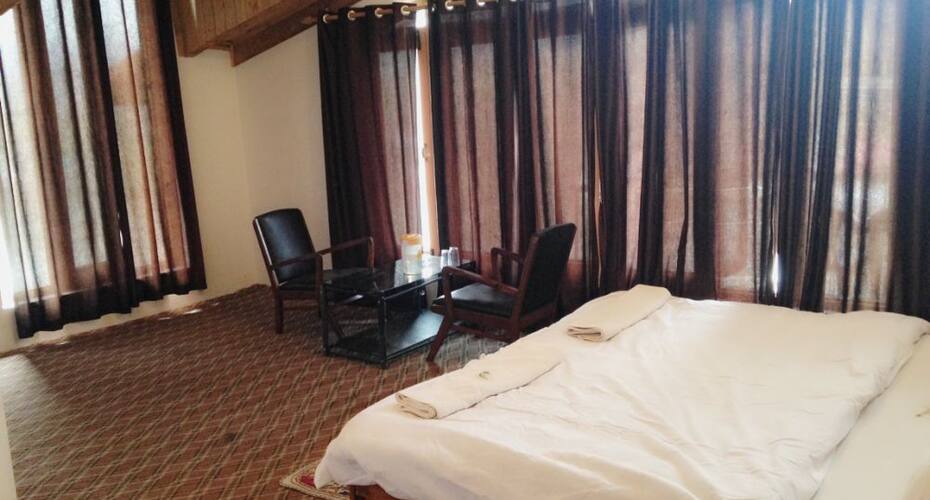 Hotel Castle Rock, Pahalgam 5